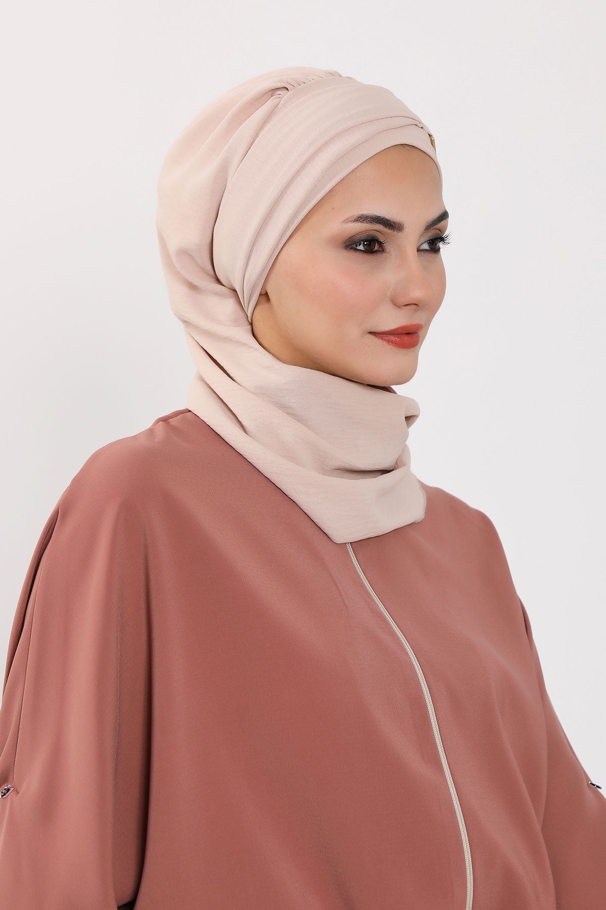 Modest Fashion Instant Aerobin Turban with Leopard Pattern Accessory, Pre-Tied Aerobin Hijab with Chic Metal Accessory,HT-11A Stone