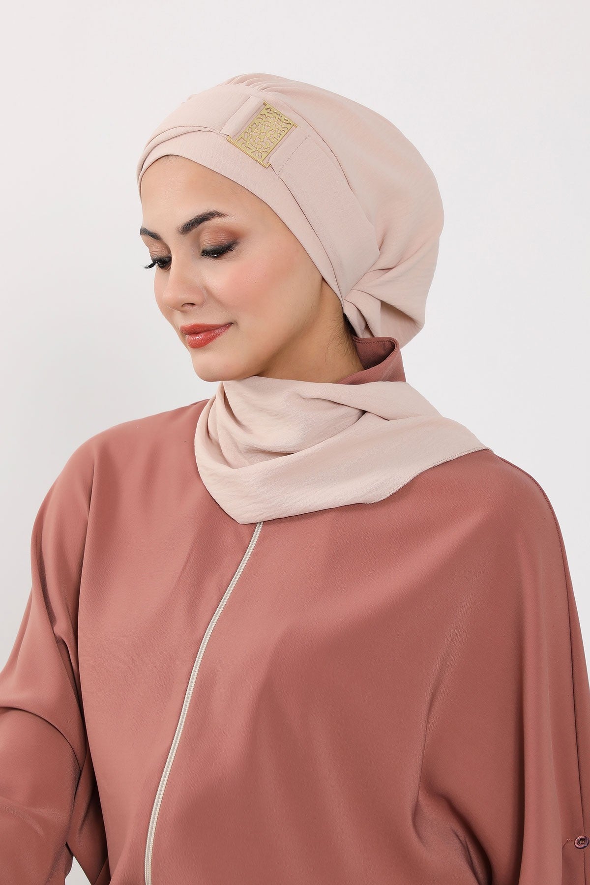 Modest Fashion Instant Aerobin Turban with Leopard Pattern Accessory, Pre-Tied Aerobin Hijab with Chic Metal Accessory,HT-11A Stone