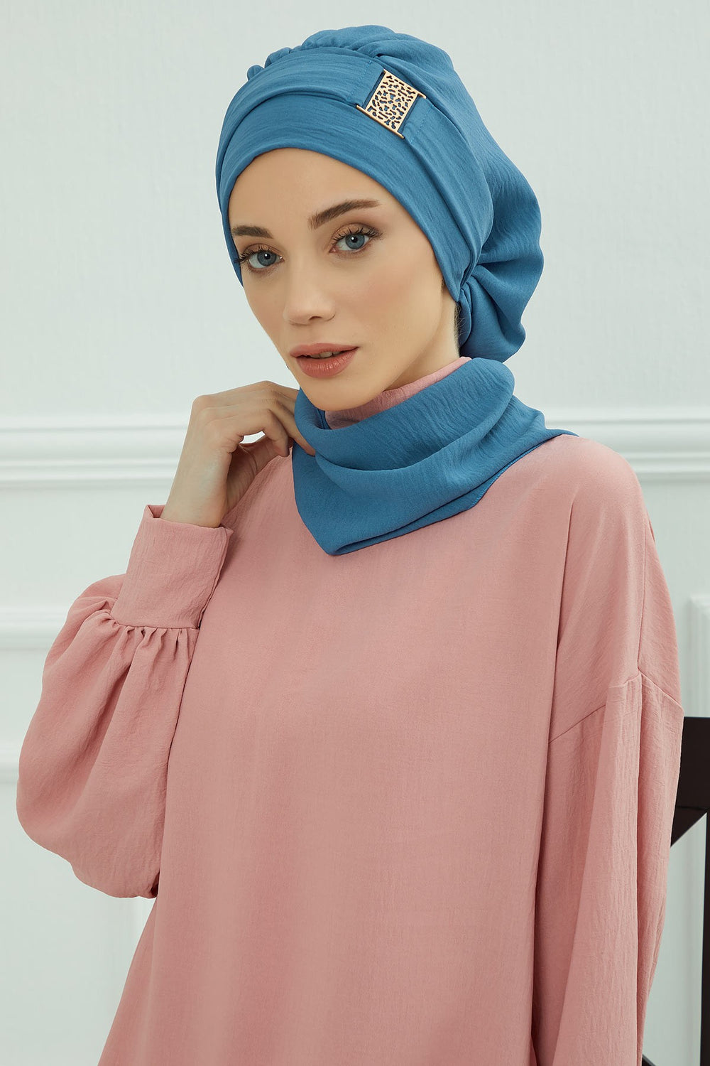 Modest Fashion Instant Aerobin Turban with Leopard Pattern Accessory, Pre-Tied Aerobin Hijab with Chic Metal Accessory,HT-11A İndigo