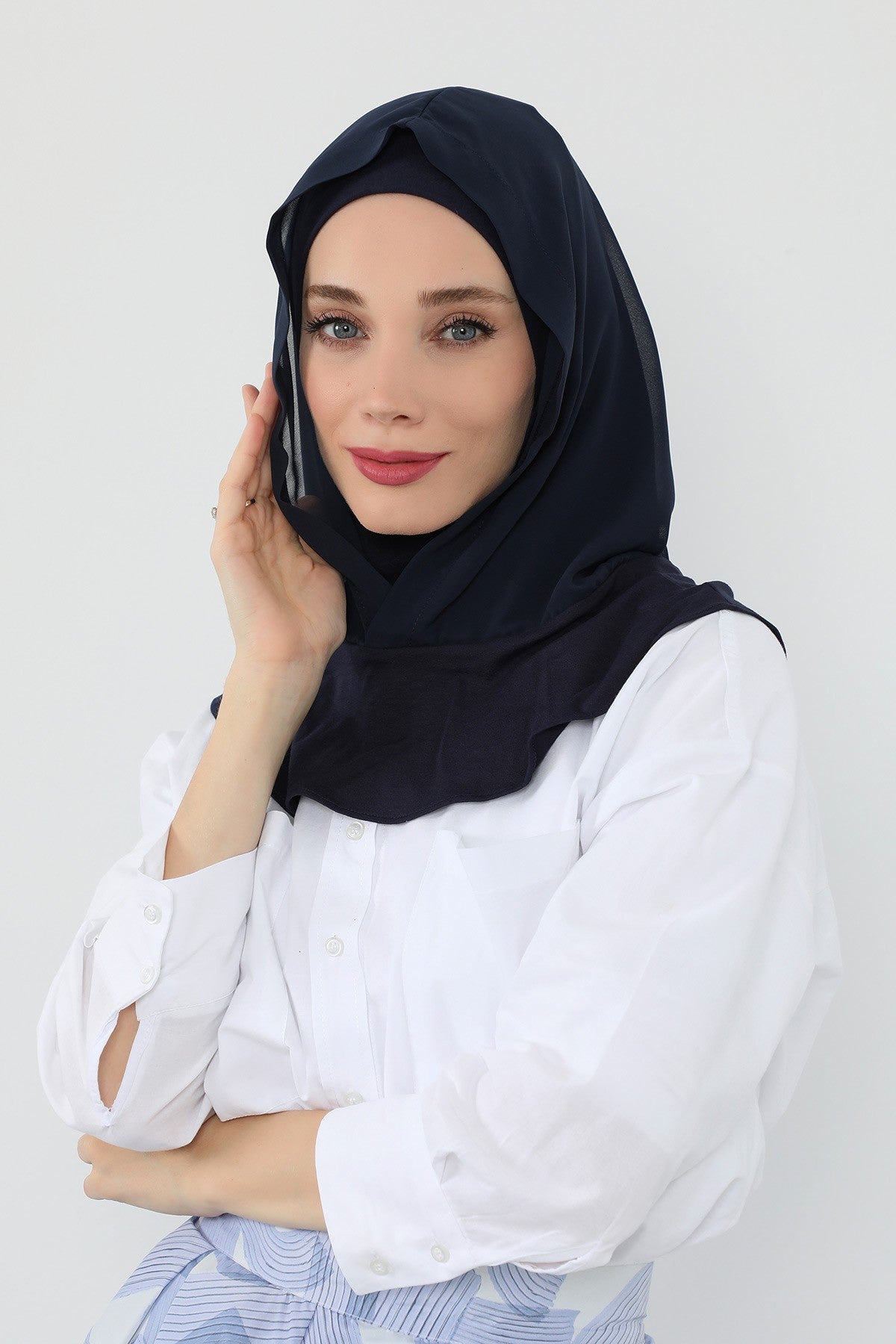 Neck-Covering Jersey Bonnet with Chiffon Hood, Full-Coverage Bonnet with Lightweight Chiffon Hood,B-95 Navy Blue