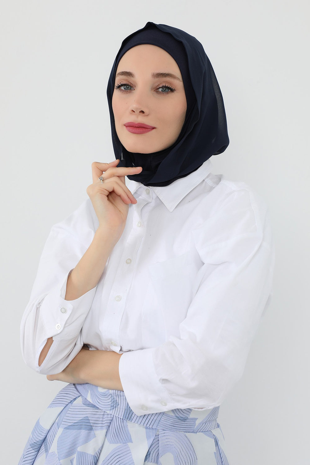 Neck-Covering Jersey Bonnet with Chiffon Hood, Full-Coverage Bonnet with Lightweight Chiffon Hood,B-95 Navy Blue