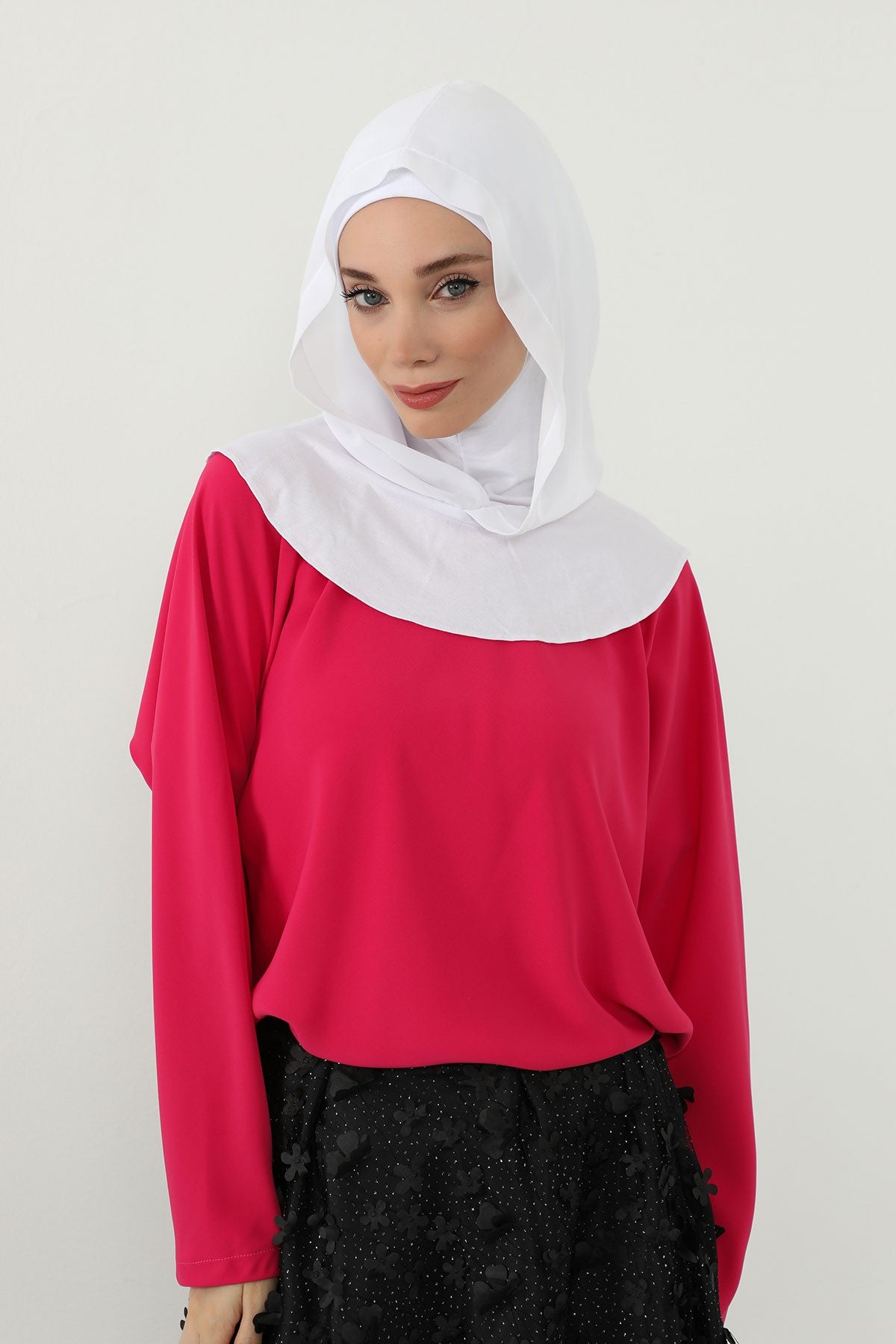 Neck-Covering Jersey Bonnet with Chiffon Hood, Full-Coverage Bonnet with Lightweight Chiffon Hood,B-95 White