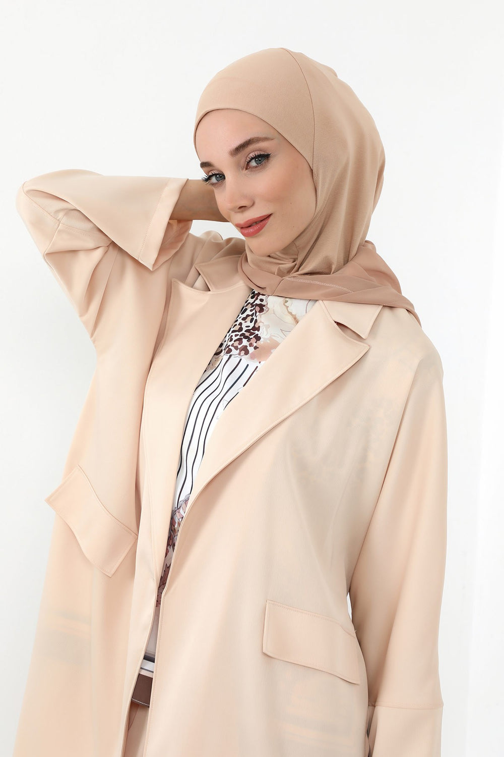 Neck-Covering Jersey Bonnet with Chiffon Hood, Full-Coverage Bonnet with Lightweight Chiffon Hood,B-95 Sand Brown