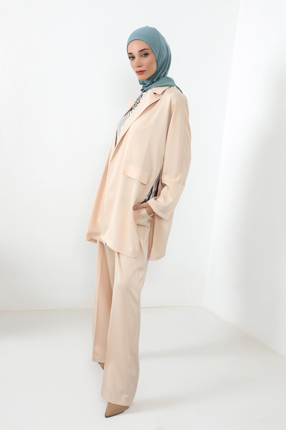 Neck-Covering Jersey Bonnet with Chiffon Hood, Full-Coverage Bonnet with Lightweight Chiffon Hood,B-95 Dark Mint-Almond Green