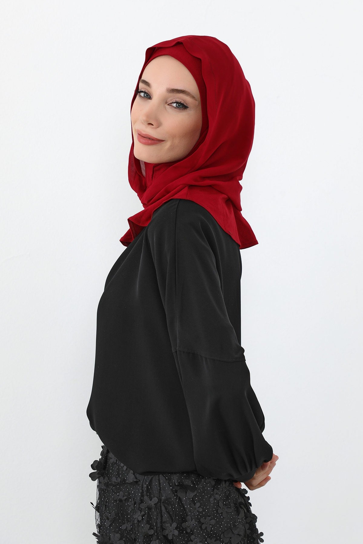 Neck-Covering Jersey Bonnet with Chiffon Hood, Full-Coverage Bonnet with Lightweight Chiffon Hood,B-95 Maroon