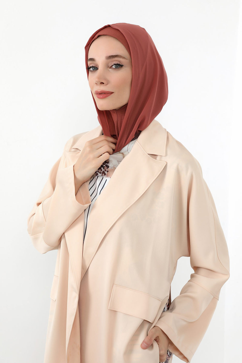 Neck-Covering Jersey Bonnet with Chiffon Hood, Full-Coverage Bonnet with Lightweight Chiffon Hood,B-95 Cinnamon