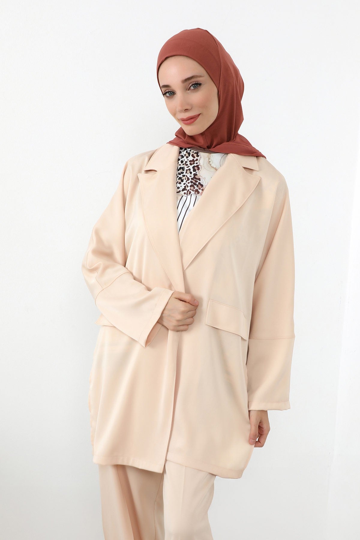 Neck-Covering Jersey Bonnet with Chiffon Hood, Full-Coverage Bonnet with Lightweight Chiffon Hood,B-95 Cinnamon