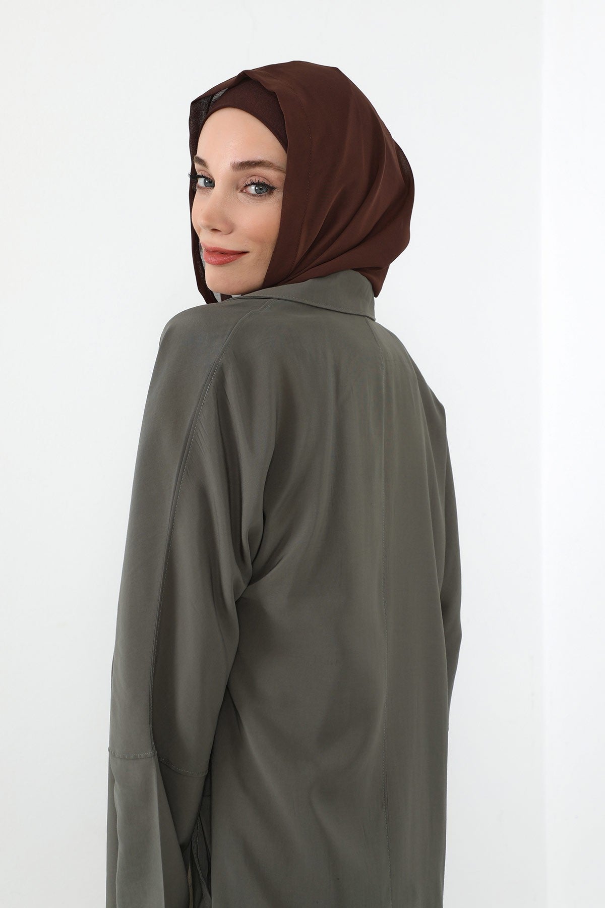 Neck-Covering Jersey Bonnet with Chiffon Hood, Full-Coverage Bonnet with Lightweight Chiffon Hood,B-95 Brown