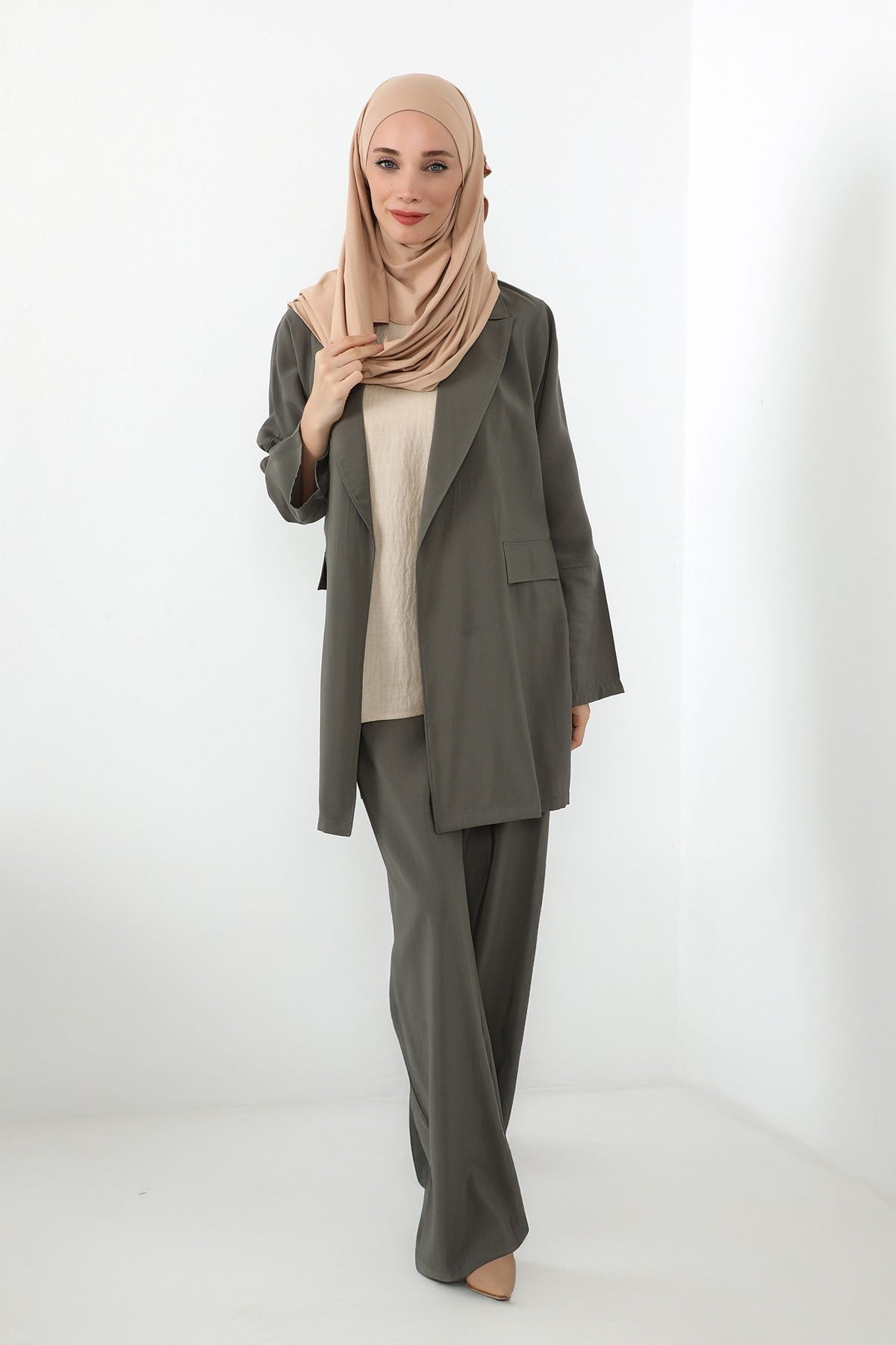 Neck-Covering Jersey Hijab with Built-In Niqab and Undercap, Premium Jersey Hijab with Integrated Bonnet and Face Veil,PS-58 Light Mink