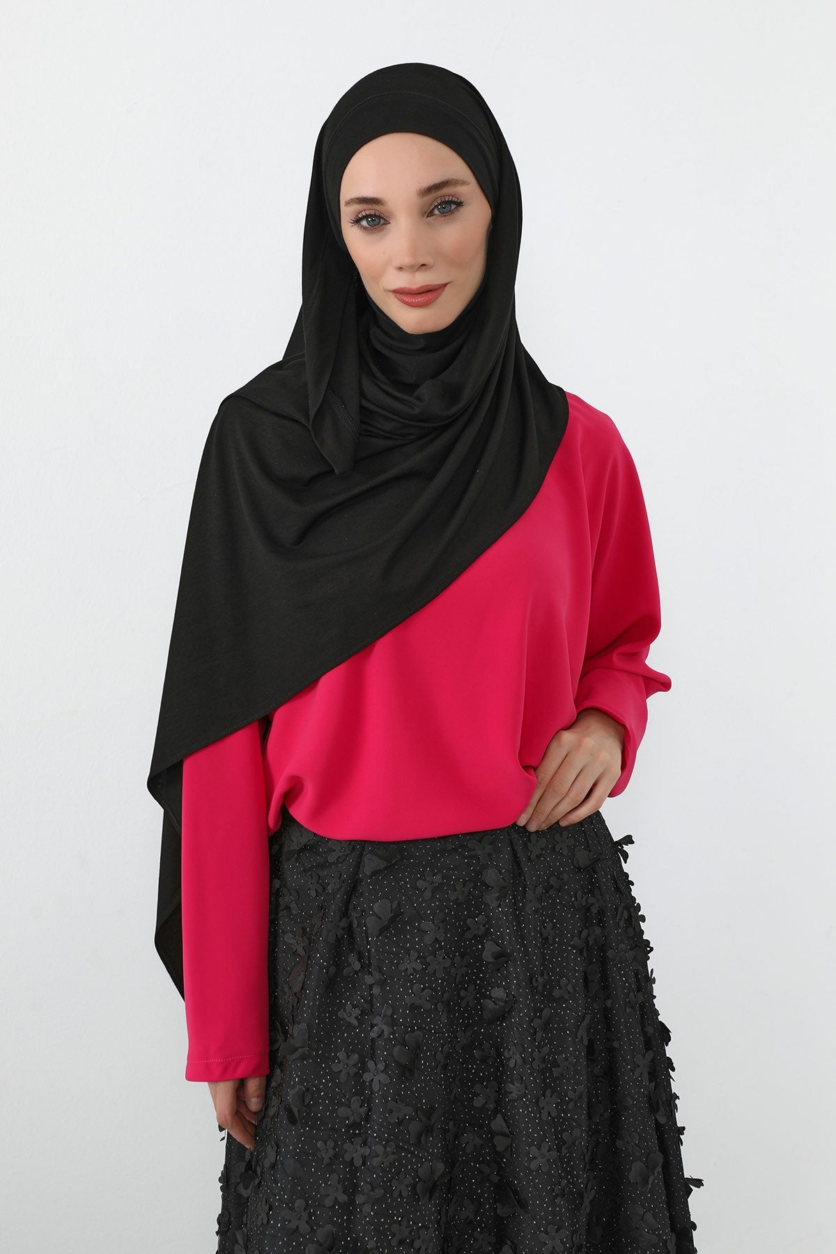 Neck-Covering Jersey Hijab with Built-In Niqab and Undercap, Premium Jersey Hijab with Integrated Bonnet and Face Veil,PS-58 Black