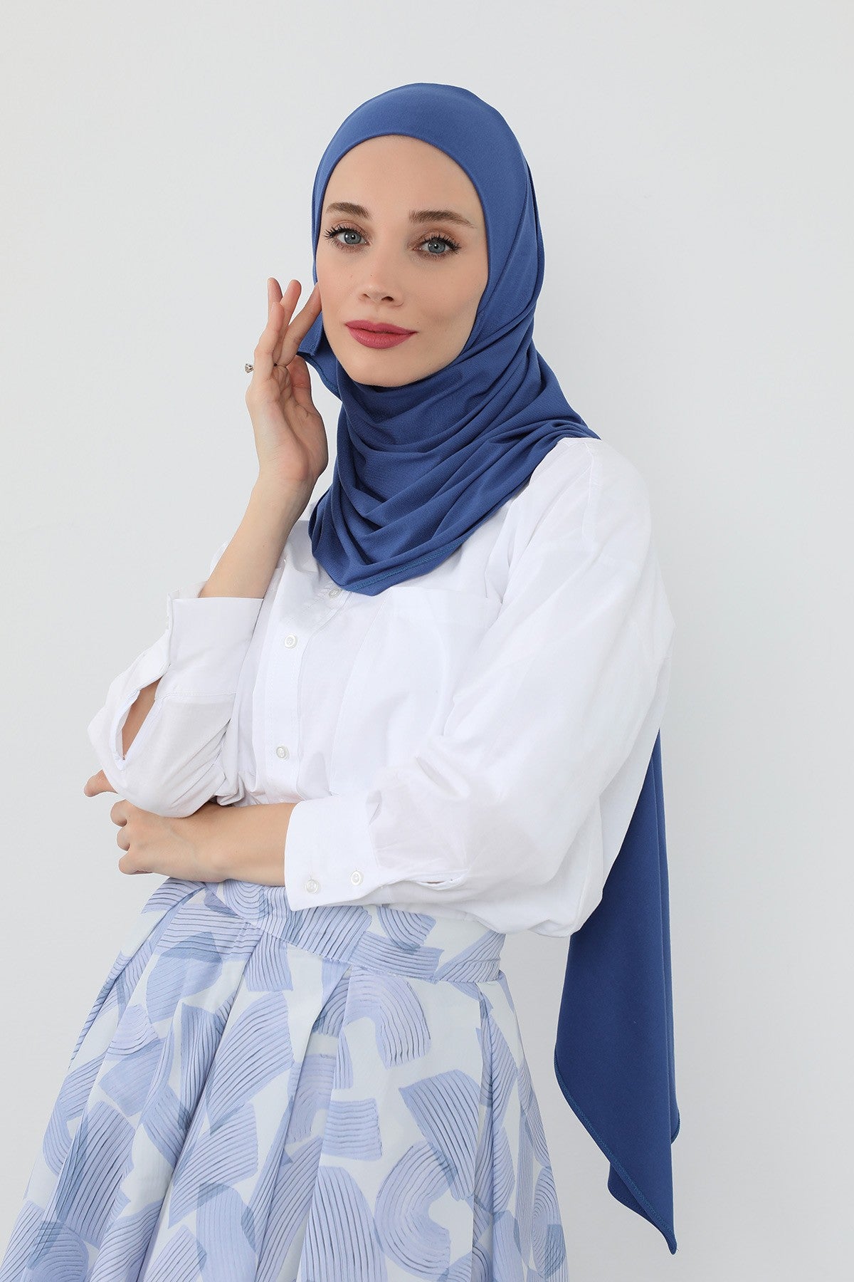 Neck-Covering Practical Jersey Hijab with Built-In Ninja Bonnet, Ready-to-Wear Hijab – Stretch Jersey Design with Integrated Undercap,PS-59 İndigo