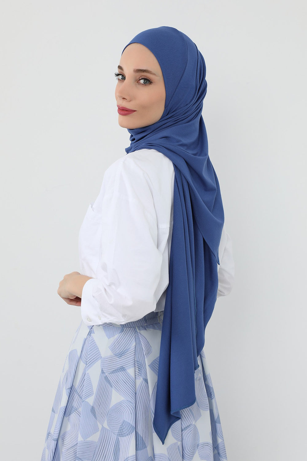 Neck-Covering Practical Jersey Hijab with Built-In Ninja Bonnet, Ready-to-Wear Hijab – Stretch Jersey Design with Integrated Undercap,PS-59 İndigo