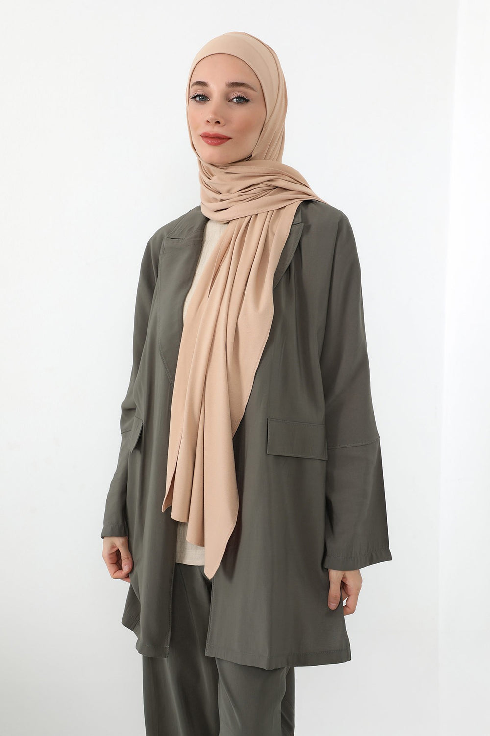 Neck-Covering Practical Jersey Hijab with Built-In Ninja Bonnet, Ready-to-Wear Hijab – Stretch Jersey Design with Integrated Undercap,PS-59 Light Mink