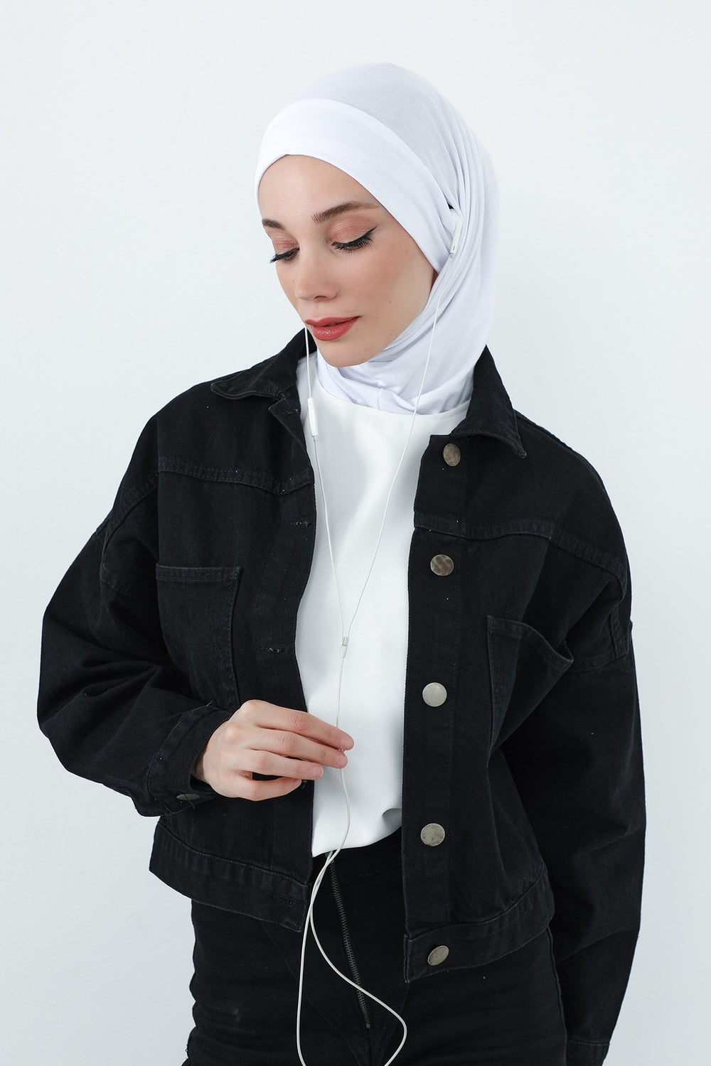 Practical Cotton Bonnet with Built-In Neck Cover and Ear Access, Full-Coverage Hijab Bonnet with Ear Access Points,BE-TG-B-94 White