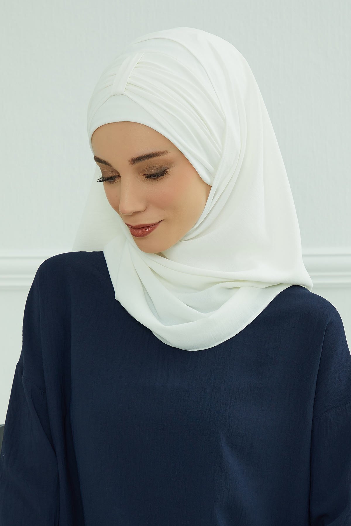 Practical Stylish Aerobin Shawl for Women, Effortless Aerobin Instant Shawl, Breathable Pleated Women Shawl Headscarf Lightweight,CPS-91 White