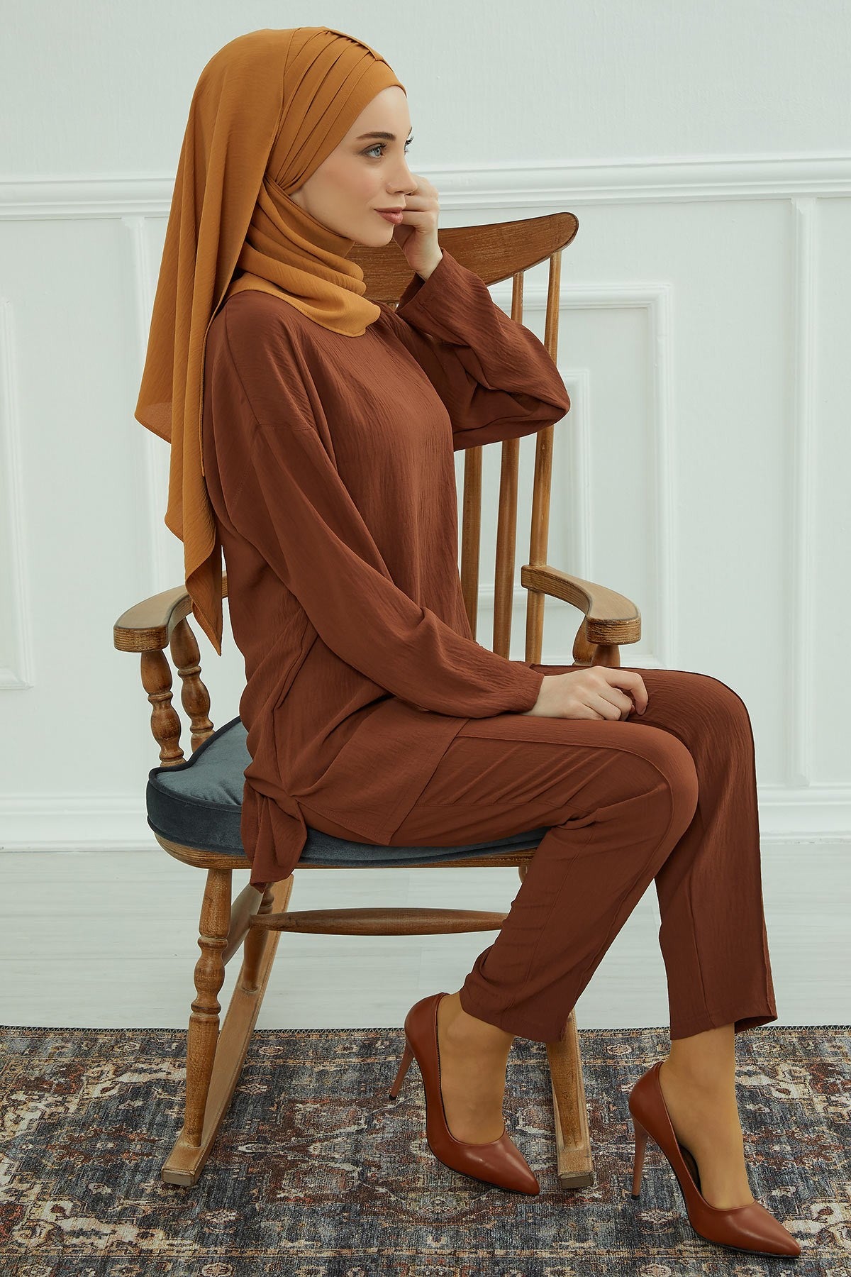 Practical Stylish Aerobin Shawl for Women, Effortless Aerobin Instant Shawl, Breathable Pleated Women Shawl Headscarf Lightweight,CPS-91 Tawny Brown