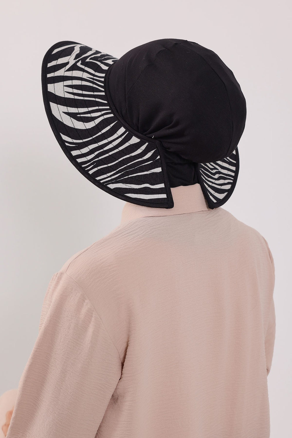 Printed Modest Sun Protective Turban Bonnet with Removable Bow Brim for Women, 2-in-1 Hijab Ninja Cap with Laminated Removable Brim Pattern,S-6D Black - Zebra Pattern