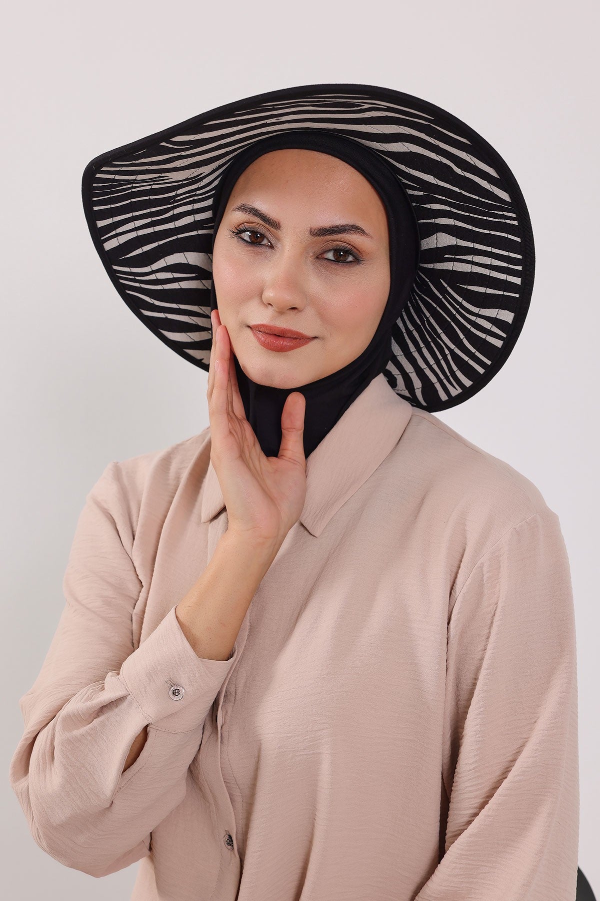 Printed Modest Sun Protective Turban Bonnet with Removable Bow Brim for Women, 2-in-1 Hijab Ninja Cap with Laminated Removable Brim Pattern,S-6D Black - Zebra Pattern
