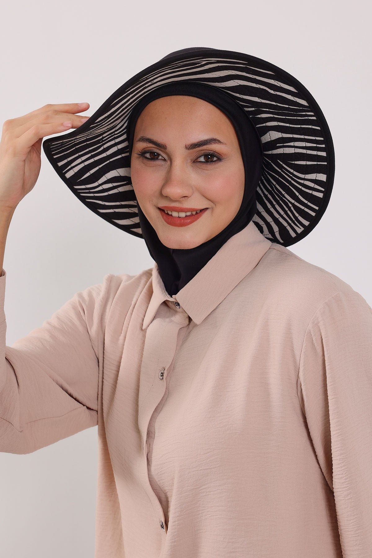 Printed Modest Sun Protective Turban Bonnet with Removable Bow Brim for Women, 2-in-1 Hijab Ninja Cap with Laminated Removable Brim Pattern,S-6D Black - Zebra Pattern