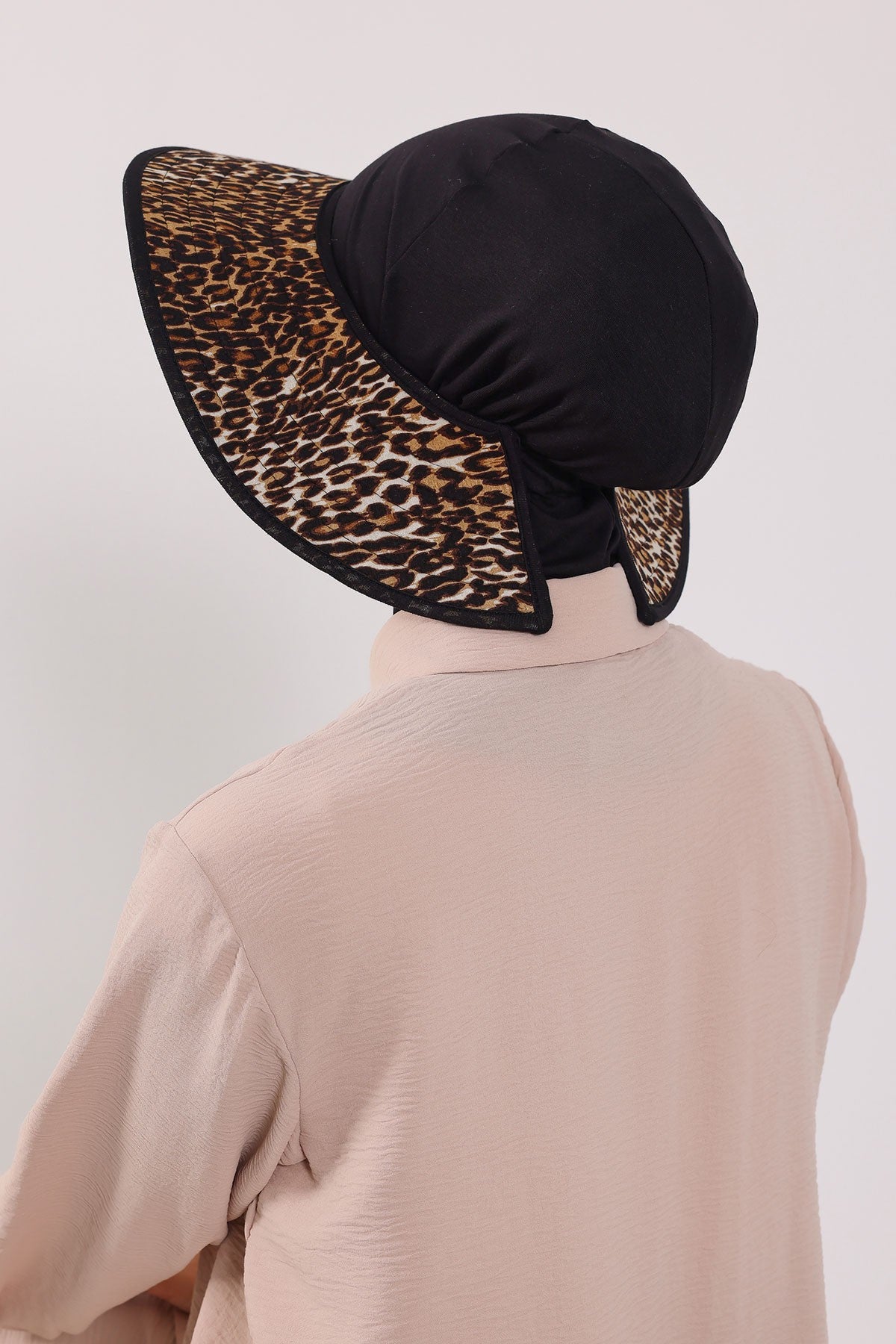 Printed Modest Sun Protective Turban Bonnet with Removable Bow Brim for Women, 2-in-1 Hijab Ninja Cap with Laminated Removable Brim Pattern,S-6D Black - Leopard Pattern