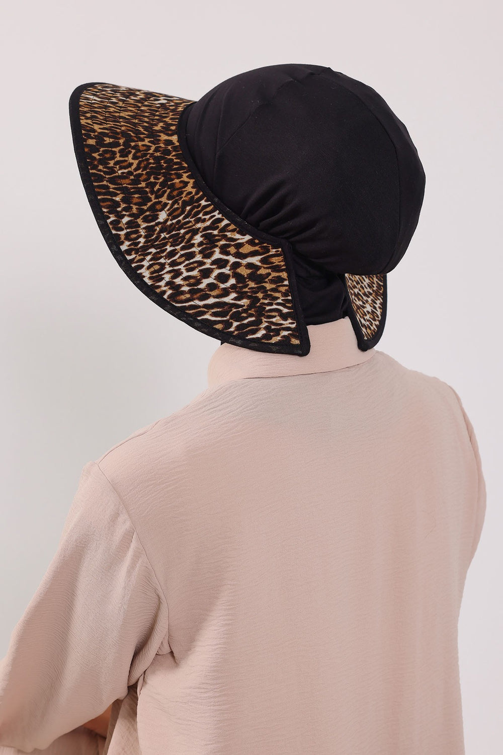 Printed Modest Sun Protective Turban Bonnet with Removable Bow Brim for Women, 2-in-1 Hijab Ninja Cap with Laminated Removable Brim Pattern,S-6D Black - Leopard Pattern