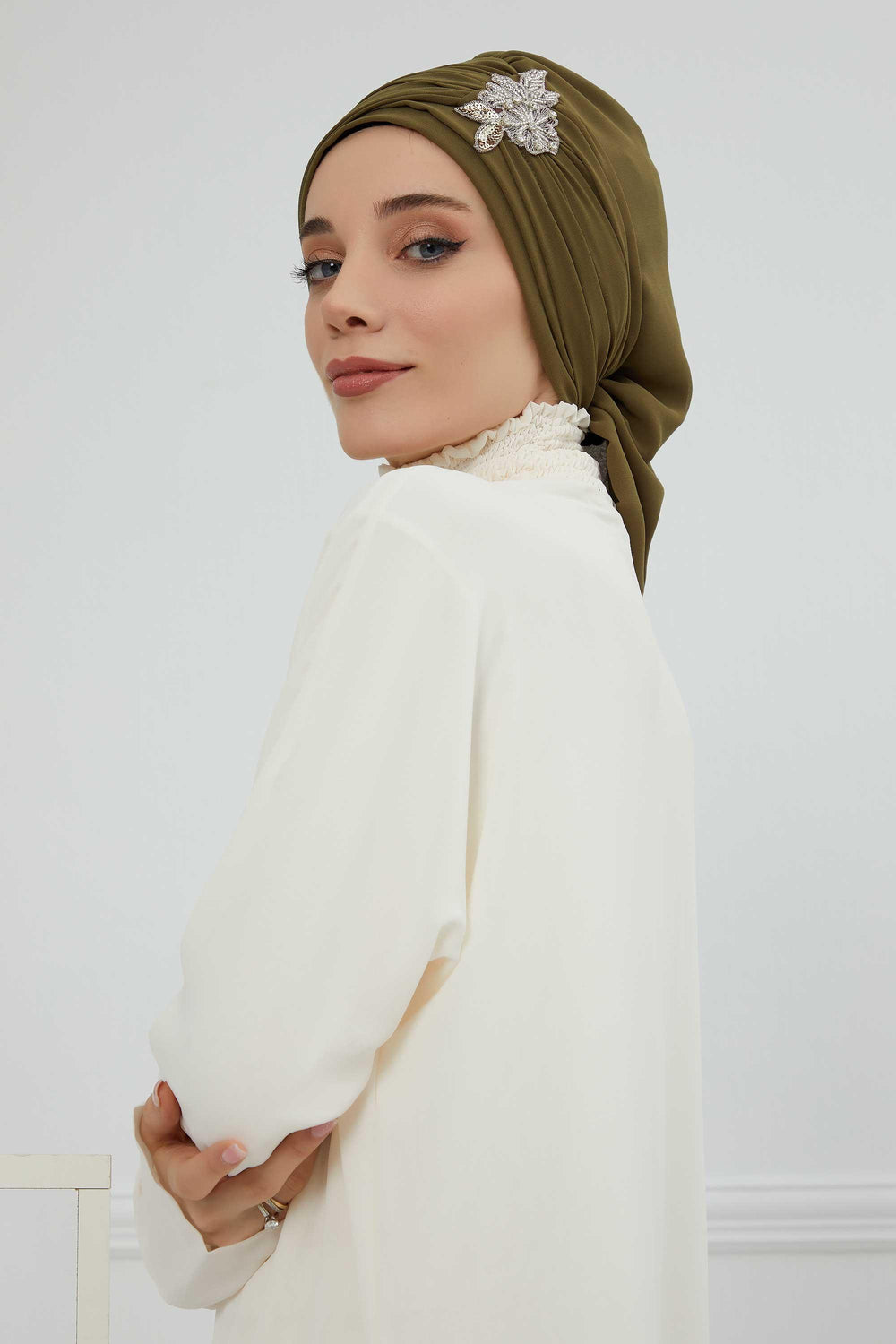 Side Frilled Instant Turban Chiffon Scarf Head Turbans with Unique Jewellery Stone Accessory For Women Headwear Stylish Design,HT-105