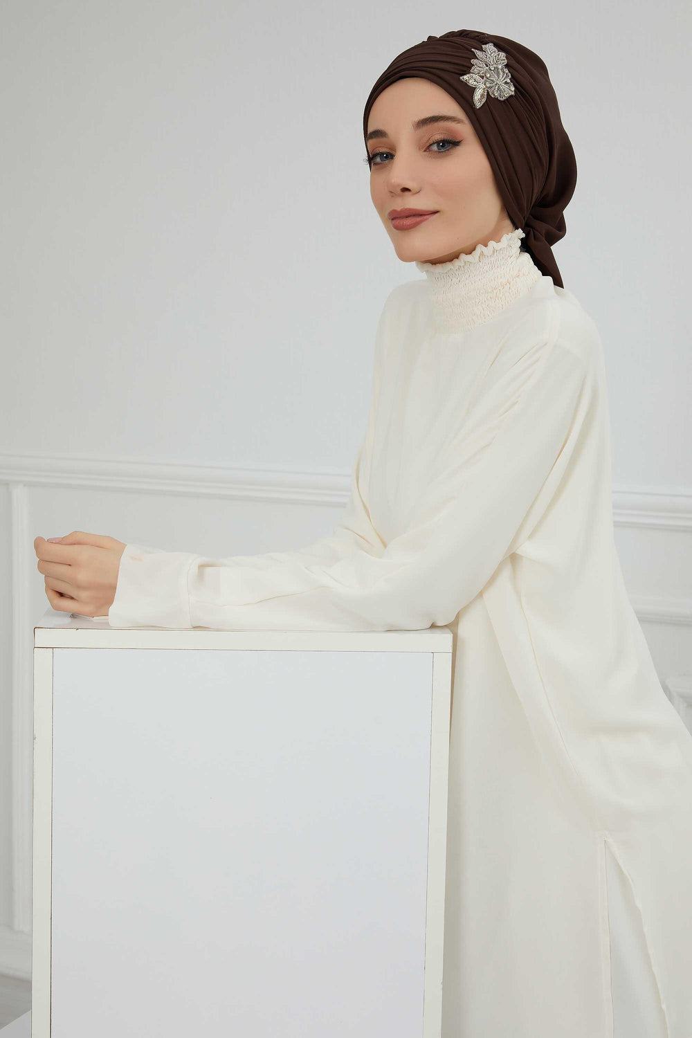 Side Frilled Instant Turban Chiffon Scarf Head Turbans with Unique Jewellery Stone Accessory For Women Headwear Stylish Design,HT-105