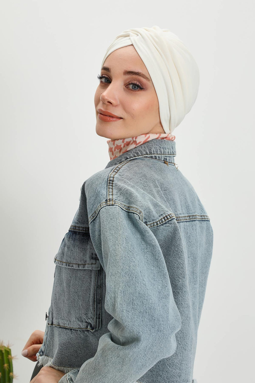 Soft and Stretchable Ribbed Turban Bonnet for Women, One-Size Winter Headwrap for Cold Weathers, Comfortable Polyviscose Ribbed Turban,B-9RB White