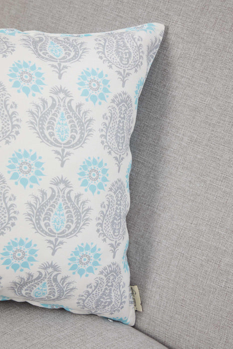 Kissenbezug im Frühlings-Look mit Bommelbesatz, handgefertigt, 45,7 x 45,7 cm, Paisley- und Streifen-Design für Sofa und Couch, K-315