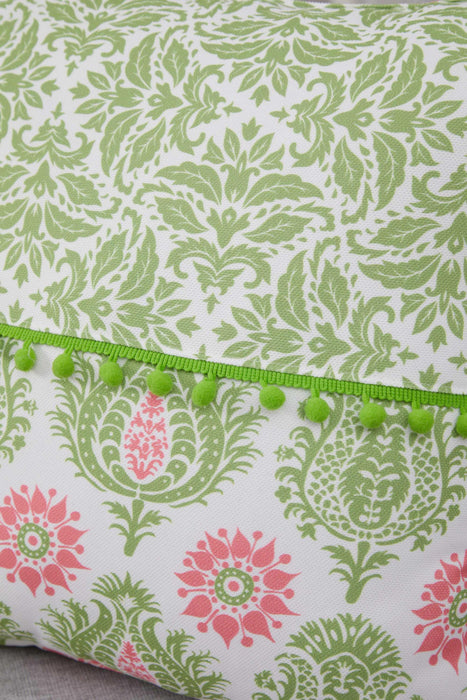 Kissenbezug im Frühlings-Look mit Bommelbesatz, handgefertigt, 45,7 x 45,7 cm, Paisley- und Streifen-Design für Sofa und Couch, K-315