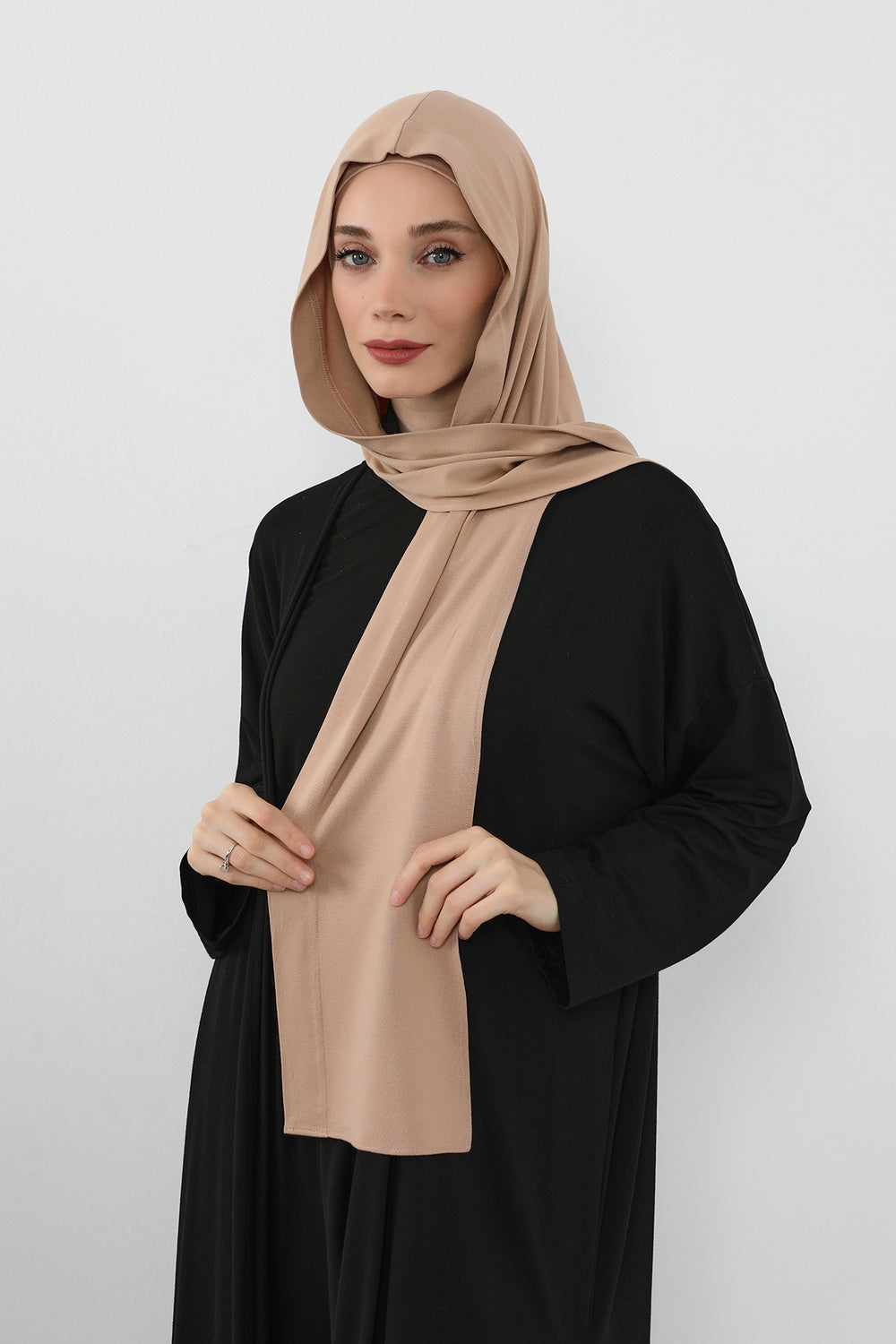Two-Piece Jersey Hijab Set – Soft Scarf and Matching Undercap, Plain Jersey Hijab & Undercap Set for Everyday Wear,PS-57 Sand Brown