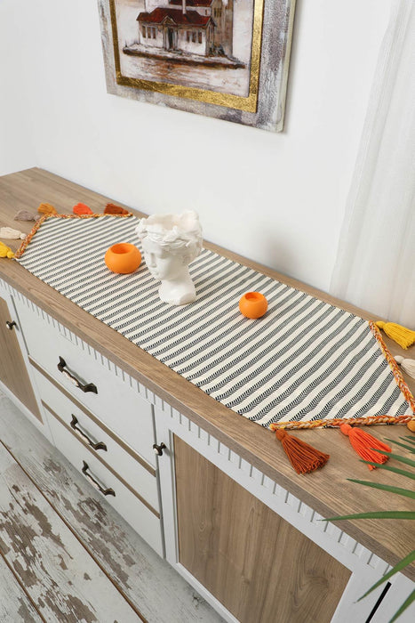 Tischläufer aus Baumwolle mit einzigartigem Design und großen, mehrfarbigen Quasten, 40 x 140 cm, maschinenwaschbar, für Dekorationen zu Hause, in der Küche, für Partys, Grillabende, den Alltag und Feiertage, R-54O